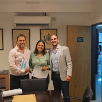 Juntos, seguimos construyendo el futuro de la odontología.