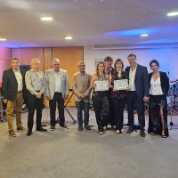 Juntos, seguimos construyendo el futuro de la odontología.